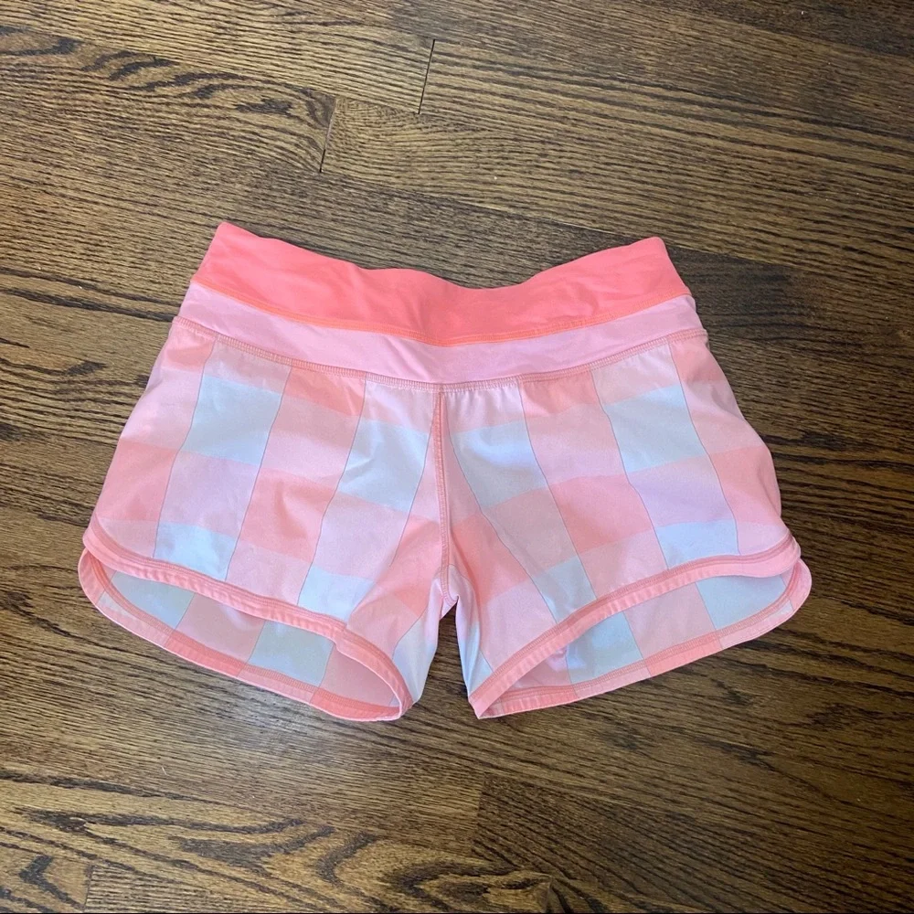 Lululemon Plaid Groovy Run shorts